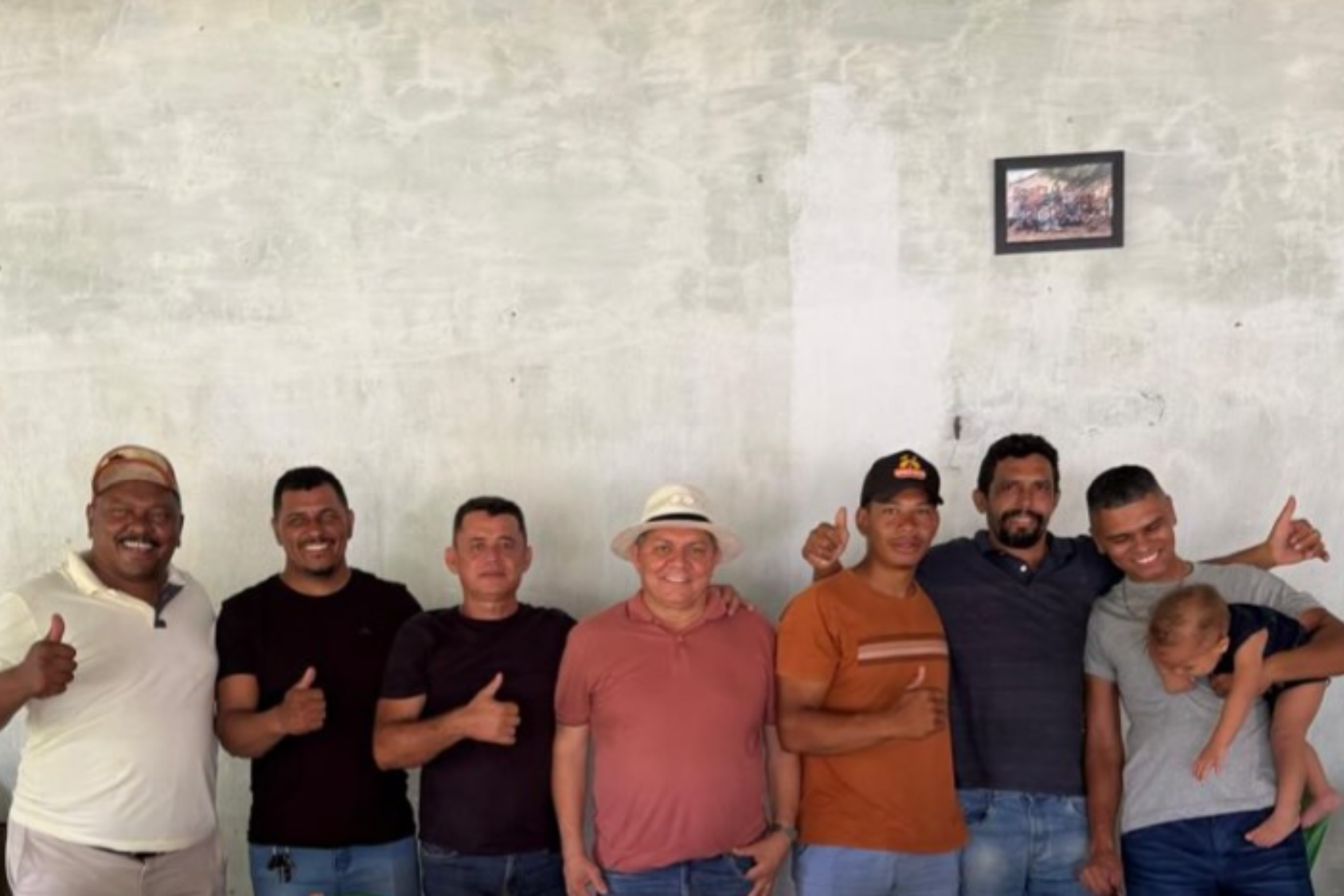 Chagas acompanha limpeza e roço em estrada da Capela Santo Antônio no Sítio Sabiá