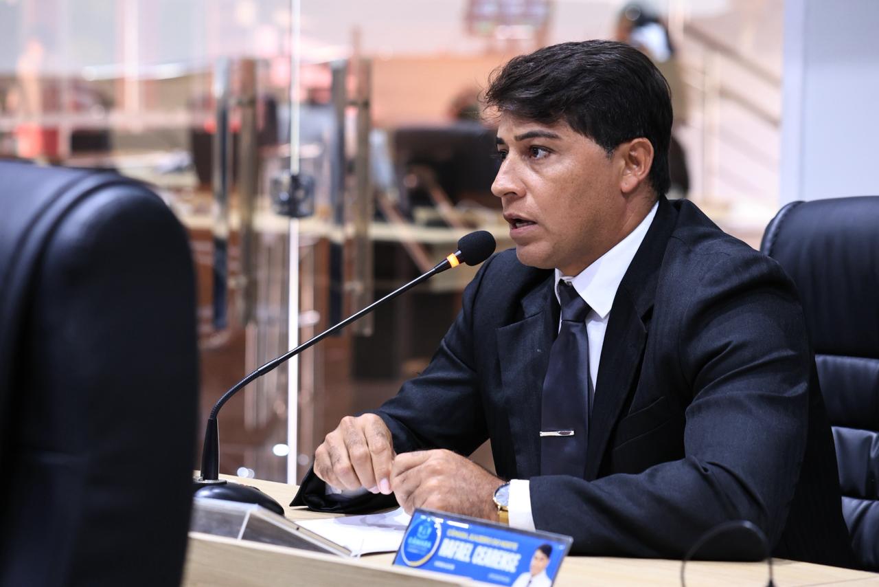 Vereador Rafael Cearense apresenta projetos de homenagens e solicita melhorias urbanas