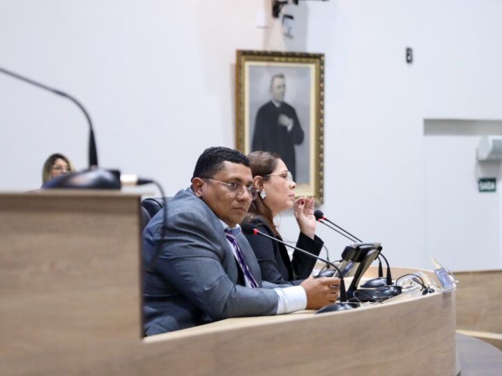 Vereador Badú solicita operação tapa-buracos nos bairros Timbaúba e Tiradentes