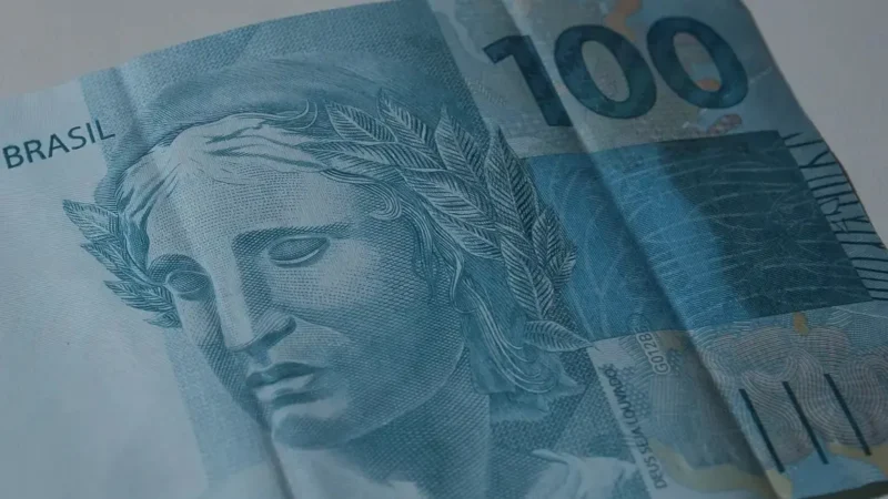 Primeiro lote da restituição do imposto de renda é pago nesta sexta-feira (29)
