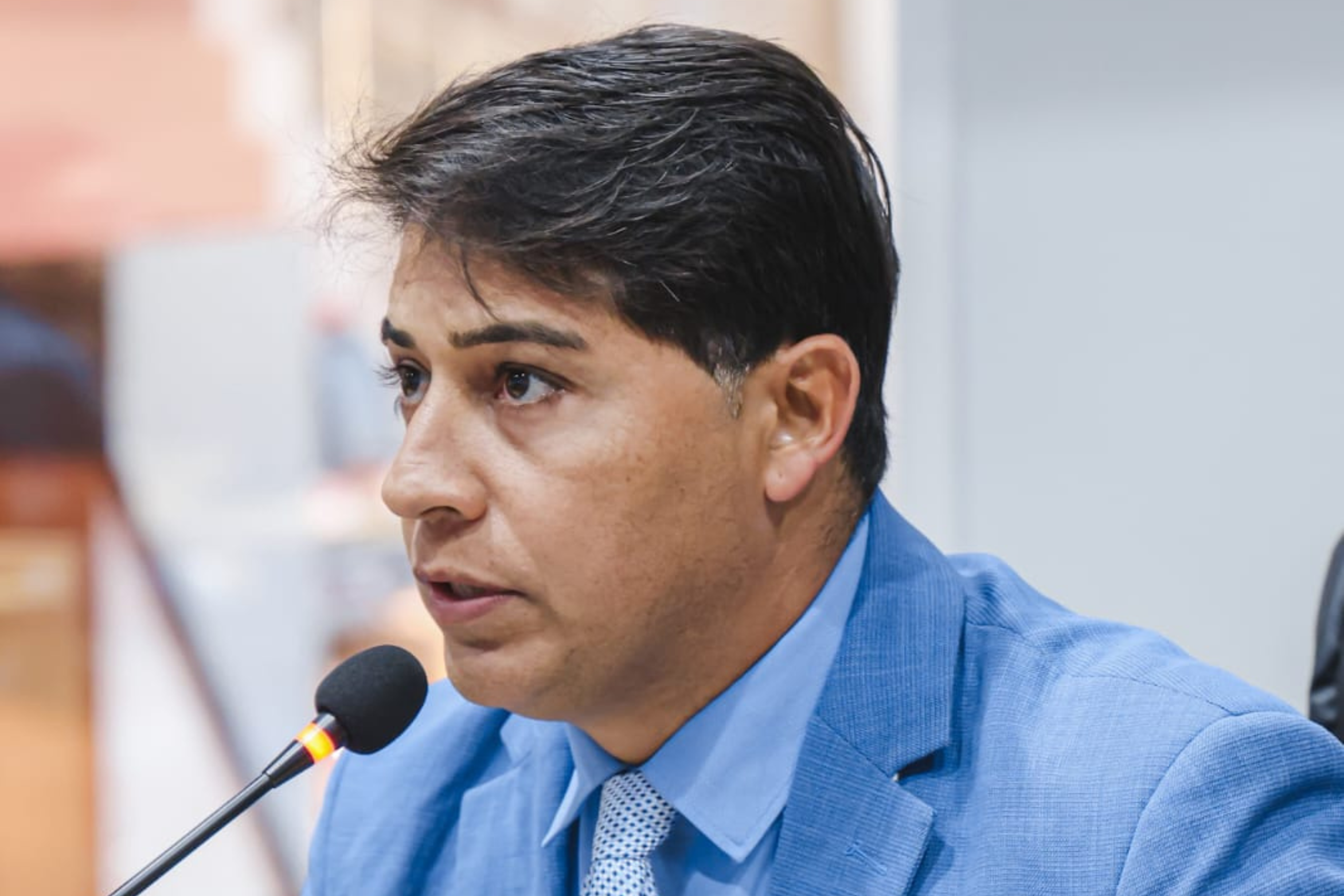 Vereador Rafael Cearense solicita melhorias de limpeza e recuperação asfáltica na Rodovia Monsenhor Antônio Onofre de Alencar