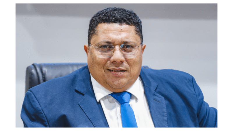 Vereador Badú solicita capinação e limpeza em comunidades dos bairros Santo Antônio e Campo Alegre
