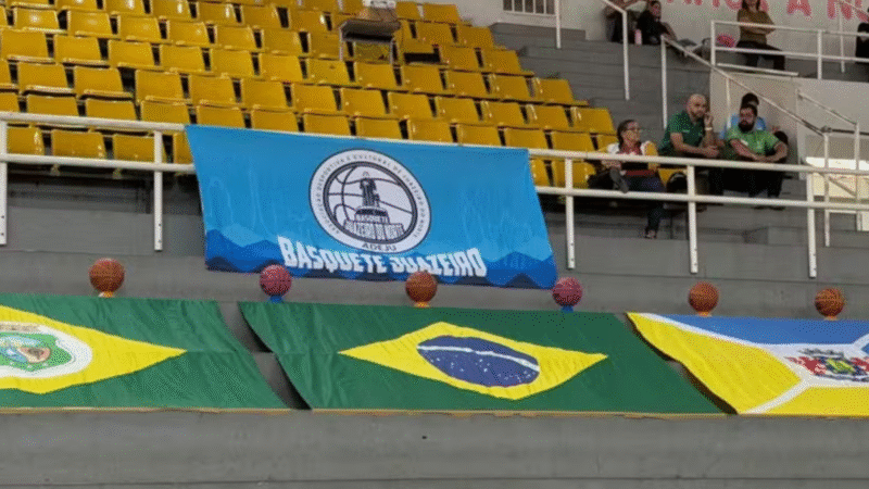 Vereador Bilinha apresenta projetos para homenagear atletas do Basquete Juazeiro e incentivar o esporte no município