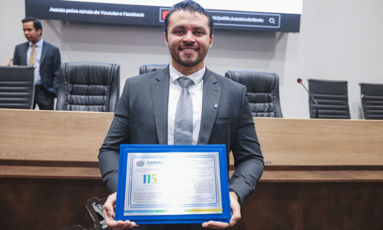 Vereador Saulo Santana participa da abertura da Semana do Município em homenagem aos 115 anos de Juazeiro do Norte