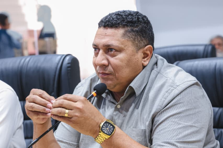 Badu realiza visita institucional ao CRAS Pedrinhas e reforça atenção à assistência social
