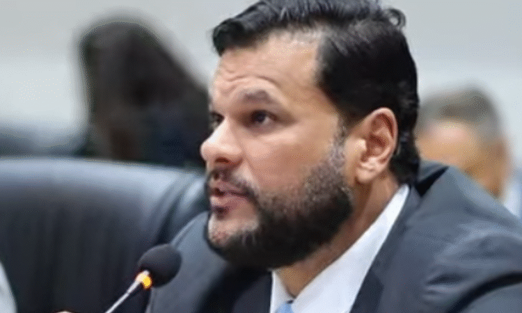 Vereador Márcio Joias destaca contato com a população como prioridade do mandato