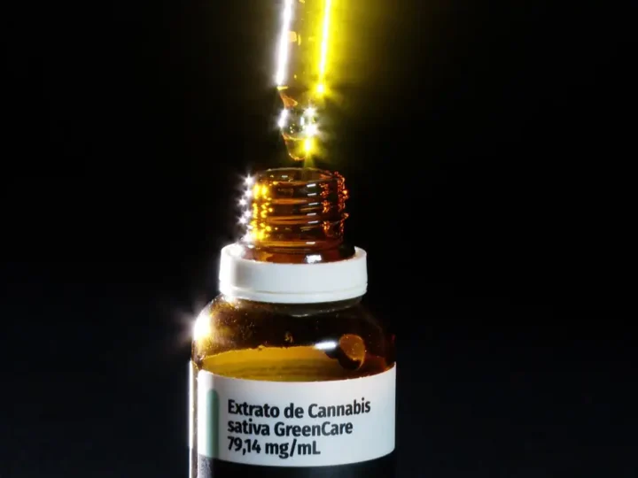 Importação de produtos à base de cannabis medicinal cresce 29% no Brasil em 2026