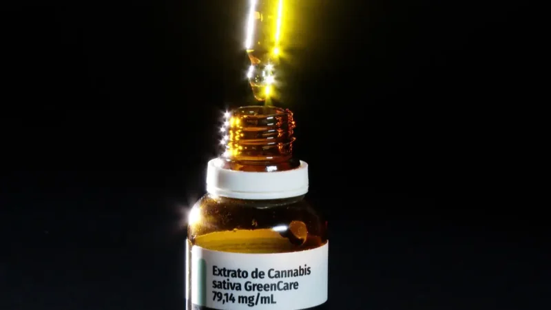 Importação de produtos à base de cannabis medicinal cresce 29% no Brasil em 2026
