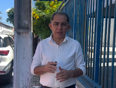 Vereador Vandinho Pereira cobra solução para aparelhos de ar-condicionado sem funcionamento em escola de Juazeiro